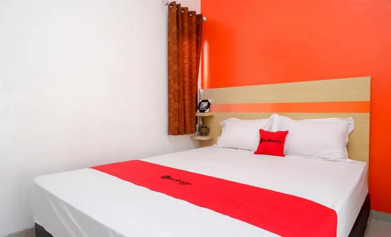 RedDoorz Syariah near Alun Alun Kota Rembang