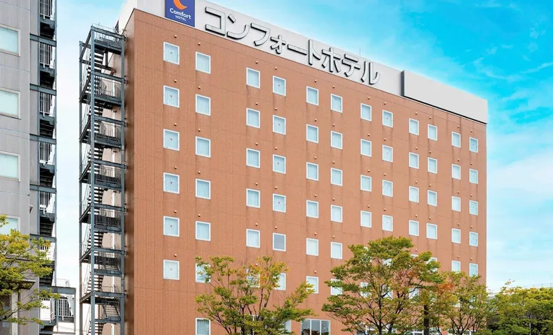 컴포트 호텔 수바메산조