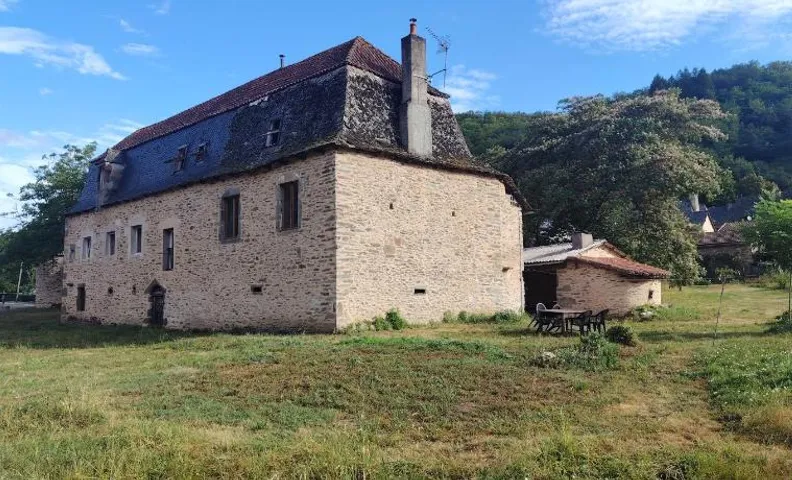 Lo Castel de Lasmaries