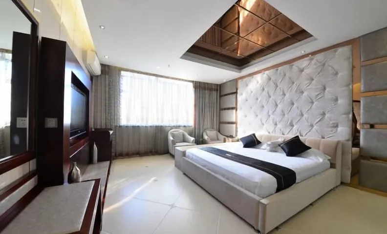 Wanhao Hotel