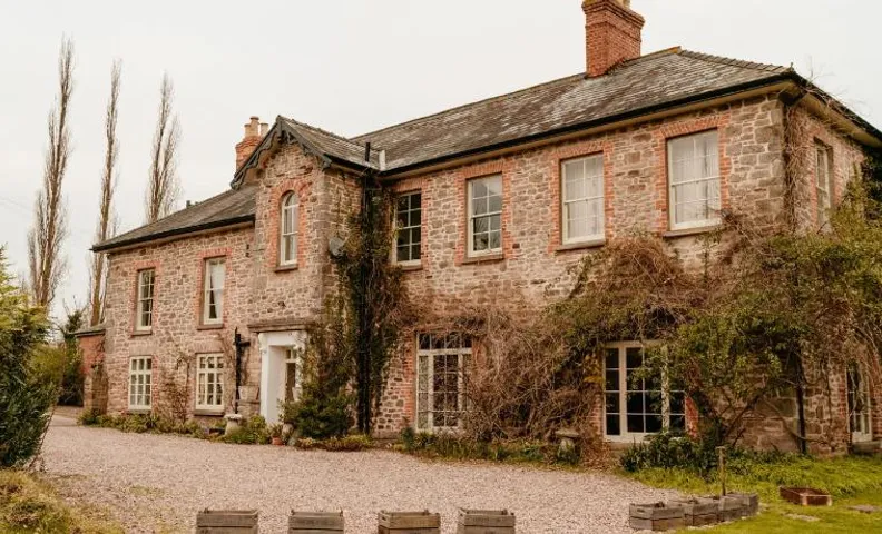 Lyde Court Country House