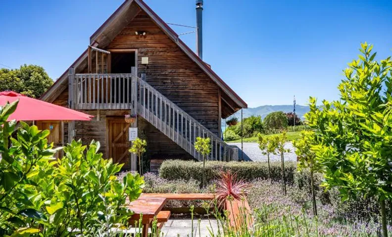 French Peak Loft - French Farm Holiday Home