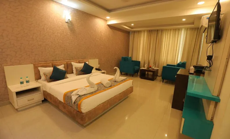 Meera Madhav Resort