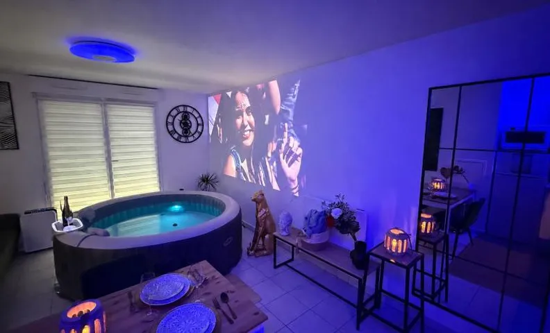 Suite Eden Spa, Appart'hotel bien etre , Patio de standing barbecue - TV XL CineSport, Lit Q-Size, W