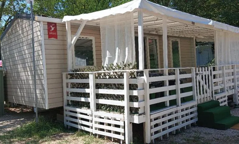 mobil home camping familial bord ardèche