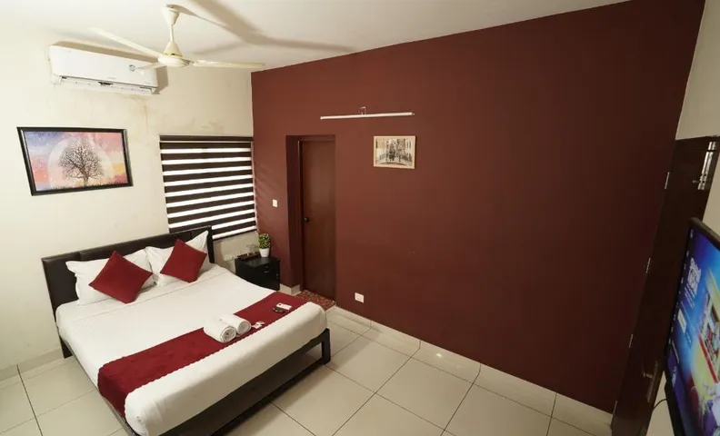 Atmos Inn