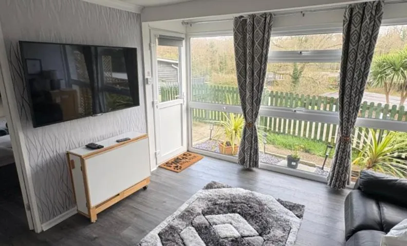 Modern retreat