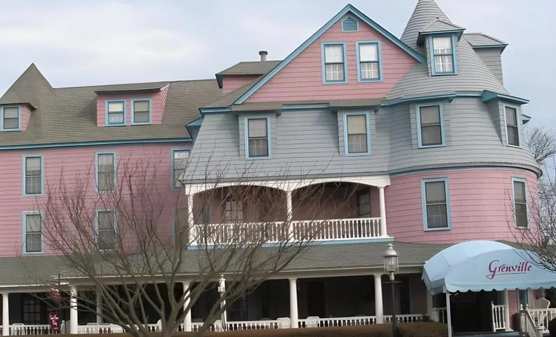 The Grenville Hotel and Restaurant
