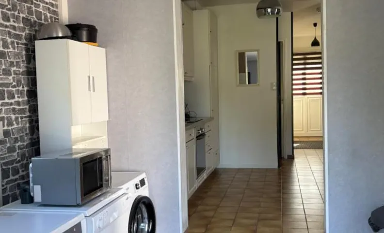 Petit pavillon, une chambre avec jardin