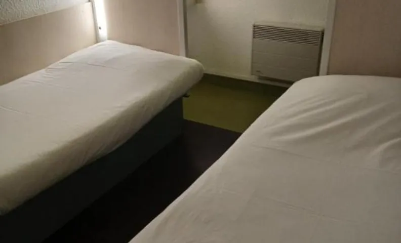 Unisotel Valenciennes EX-hotel F1