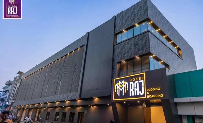 Hotel Raj