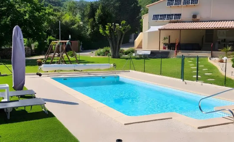 Gite - Chambre d'hôtes indépendante avec Terrasse L'OCCITANIA 60m2