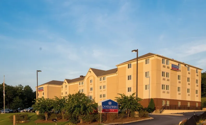 캔들우드 스위트 알라배스터 바이 IHG