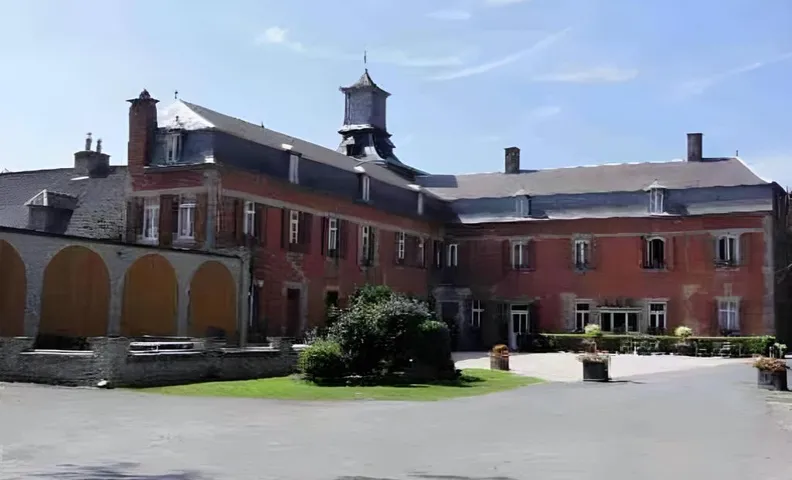 LOGIS - Chateau de la Motte - Hotel & Restaurant