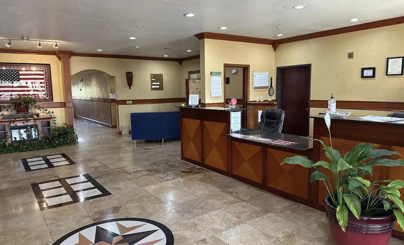HiWay Inn Express