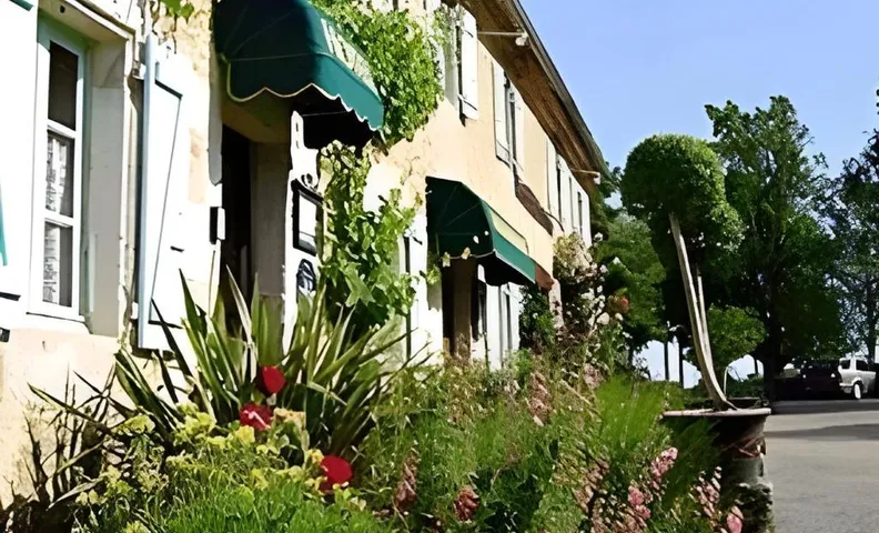 Logis Hotel La Ferme de Flaran