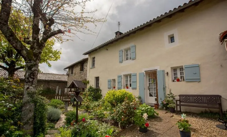 La Maison Des Fleurs