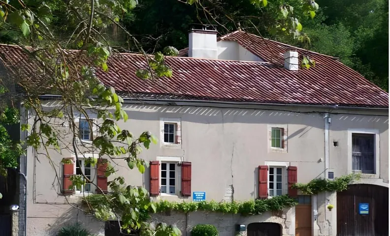 Chambre d'Hotes les 3 Cochons d'Olt