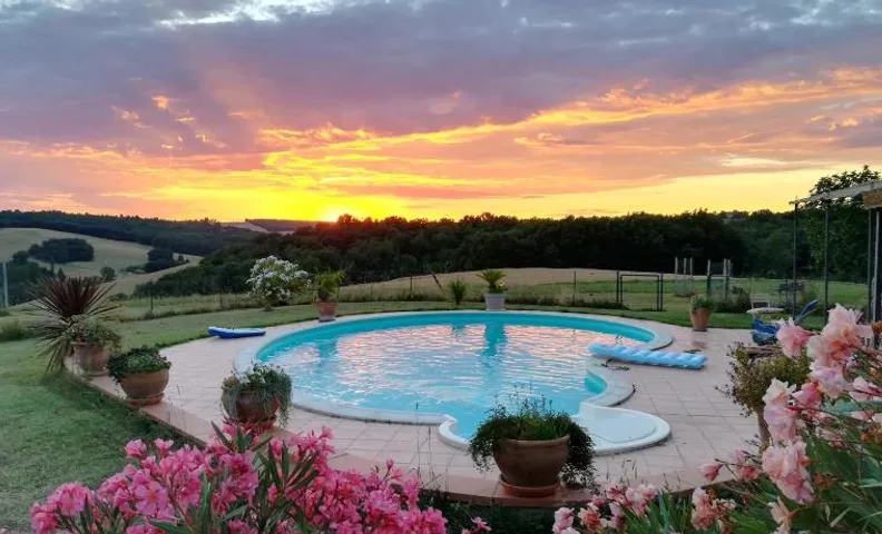 Les Hauts de Grazac, Chambres et Tables d'hôtes