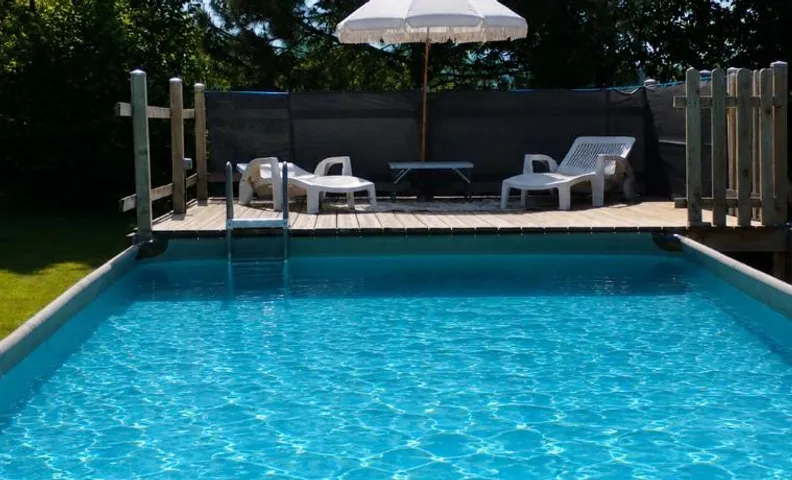 gite "La Renaudaie" - piscine