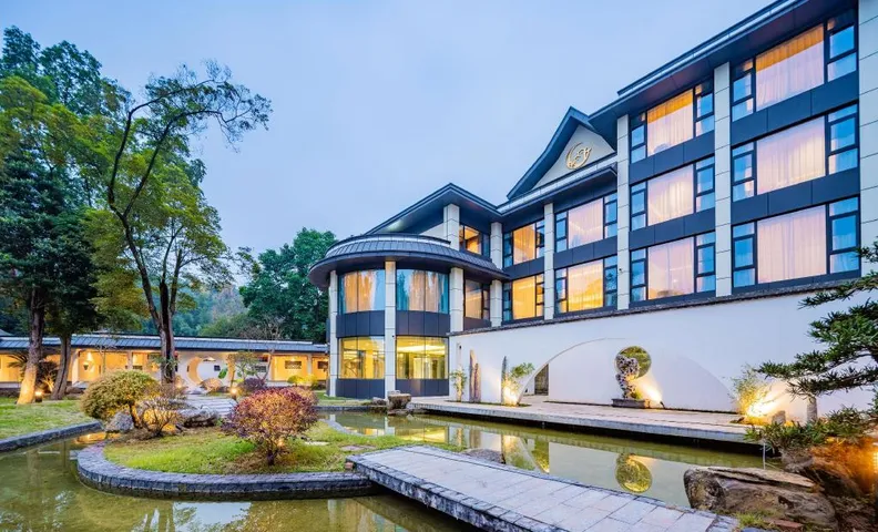 Starway Hotel Zigong Zhangjia Garden Laurel