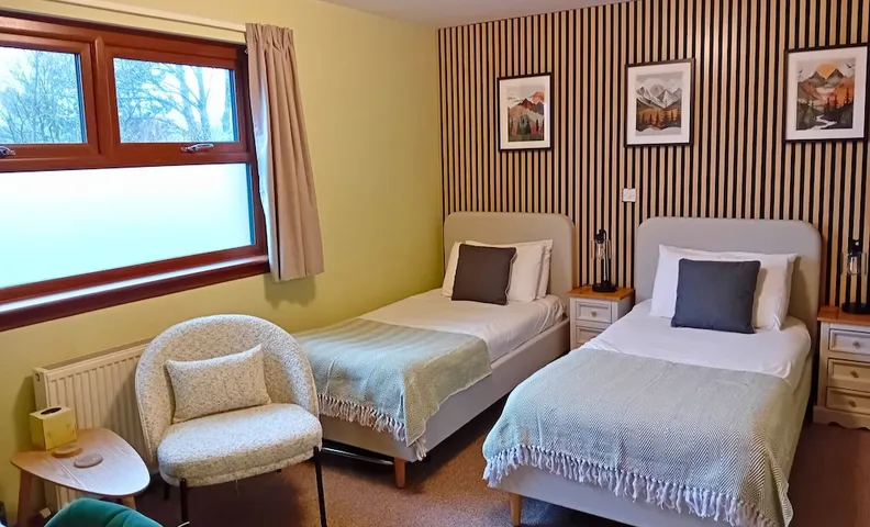 데버론 로지 B&B