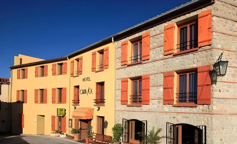 Logis Hotel Restaurant Le Cara Sol