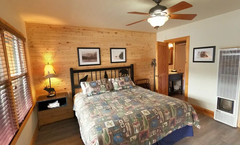 Creekside Lodge
