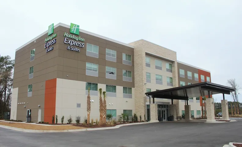 홀리데이 인 익스프레스 & 스위트 라타, IHG 바이