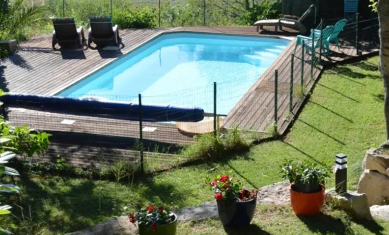 Chalet, calme, absolu, superbe vue, et piscine (en été)