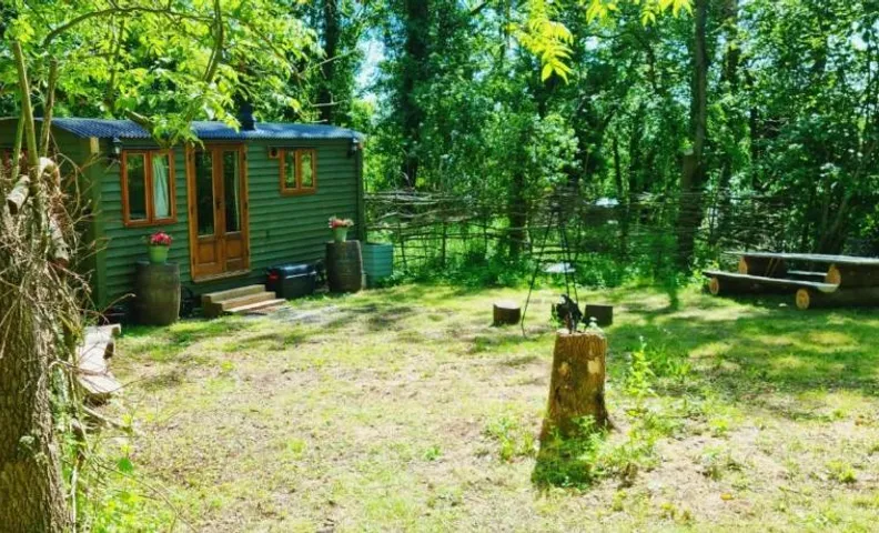 The Apple Farm Glamping