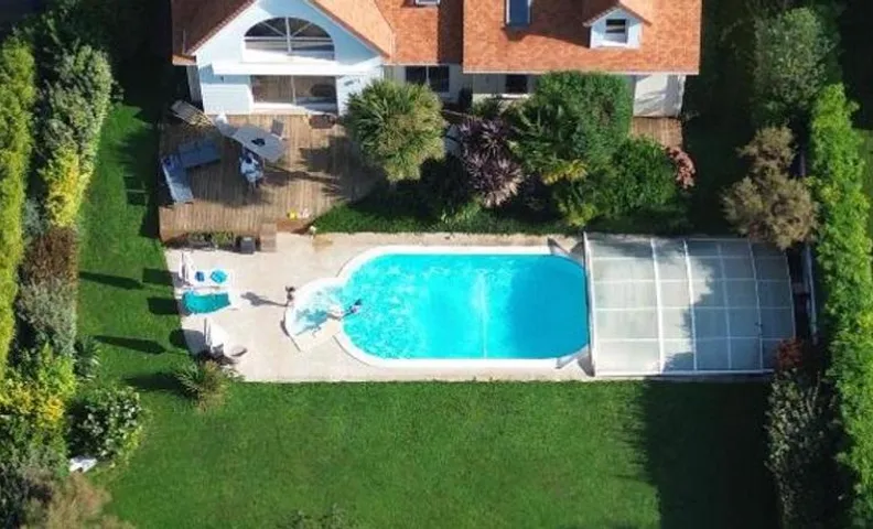 Chambre Hugues entre Caen et la mer avec piscine