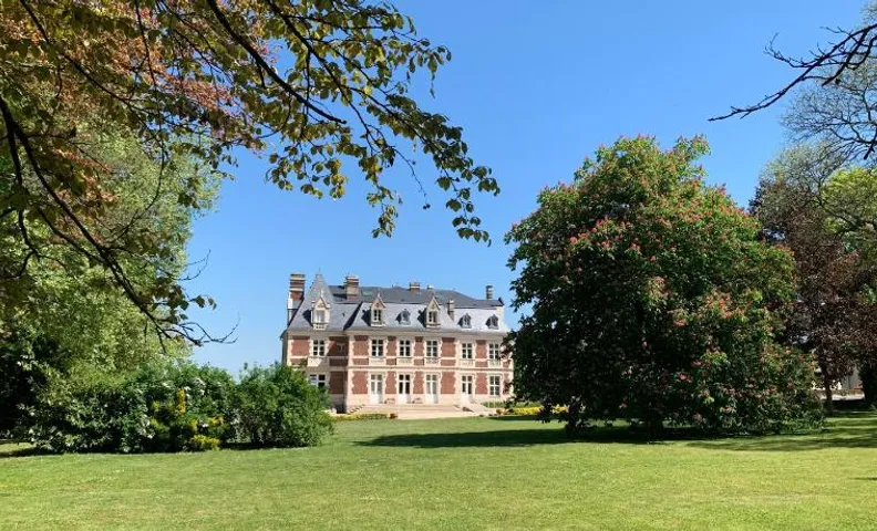 Château du Mont de Guny