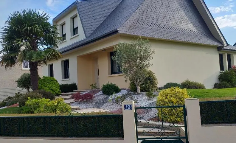 19,Avenue John Kennedy