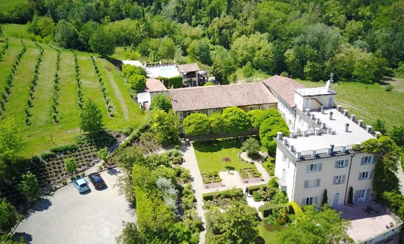 La Villa Hotel