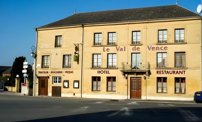 Logis Hotel Le Val de Vence