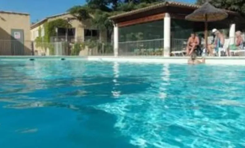 Camping les Oliviers