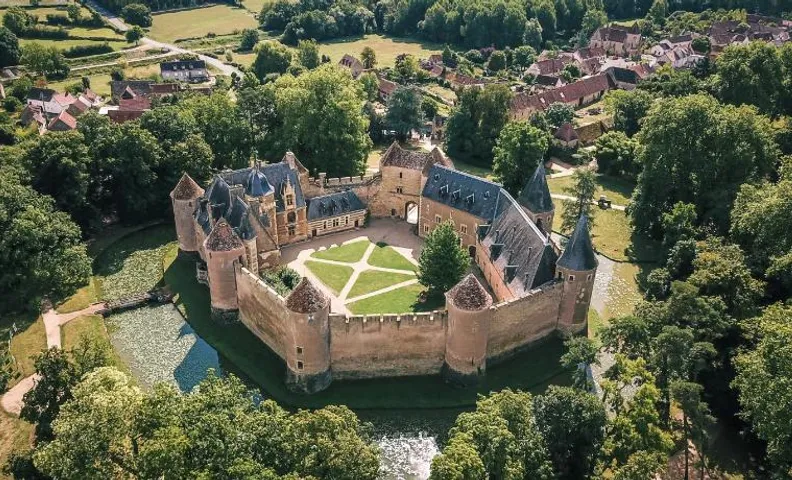 Château d'Ainay-le-Vieil