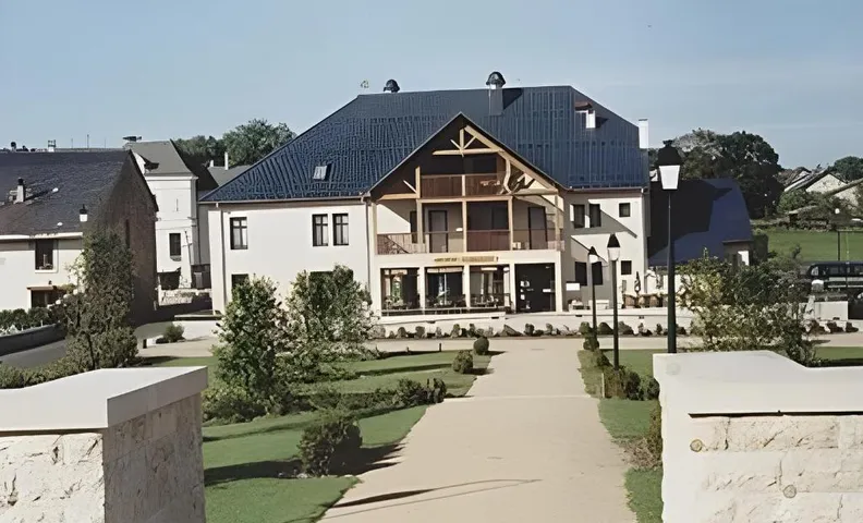 LOGIS L'AUBERGE d'ARANC