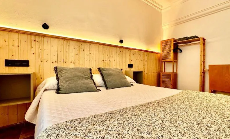 Hostal J&C