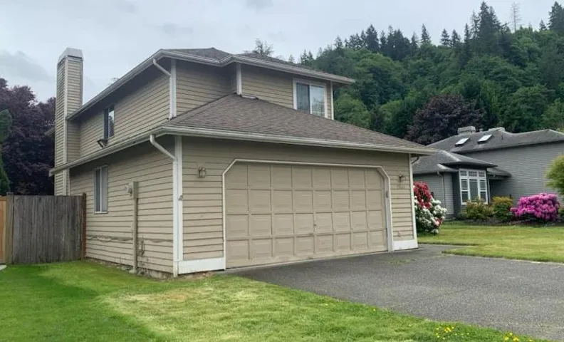 Cedar river 1 BR in 3 BR house
