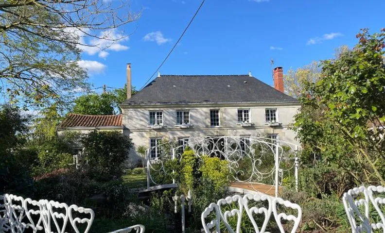 Chambre de charme dans un jardin de 1500m2