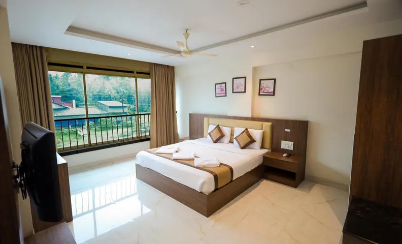 Adyar Plaza Inn by RAK Rooms