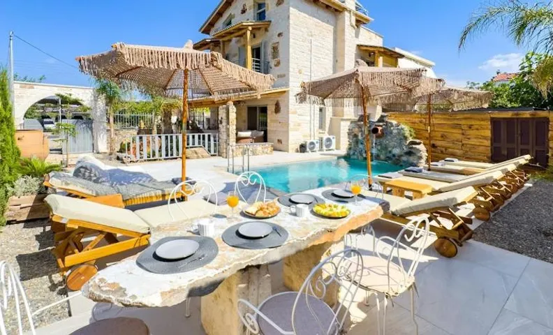 Villa Smaragda Stone Retreat with Private Pool