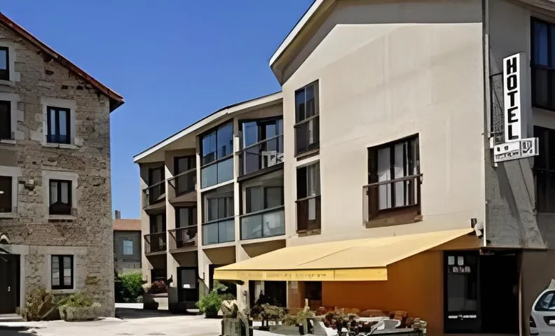 Logis Hotel Restaurant des Voyageurs