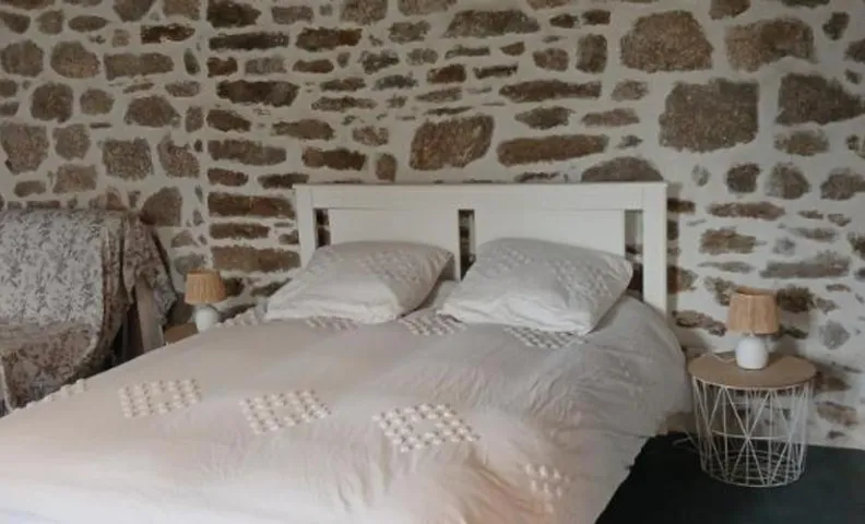 Chambre indépendante - style studio - avec jardin à la campagne