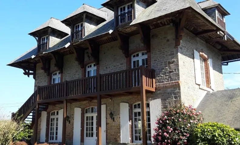 LE CHALET SUISSE - Chambre bleue