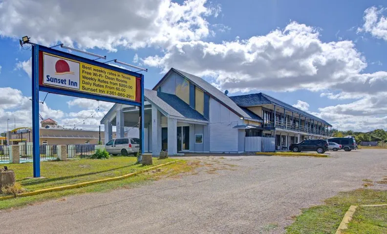 Sunset Inn Flatonia I 10 by Hotel O