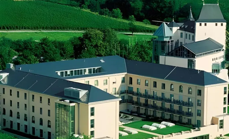 Victor's Residenz-Hotel Schloss Berg