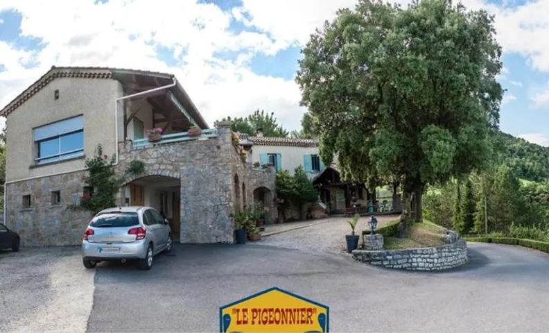 "Le Pigeonnier" chambre d'hôte